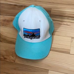 Teal Patagonia hat